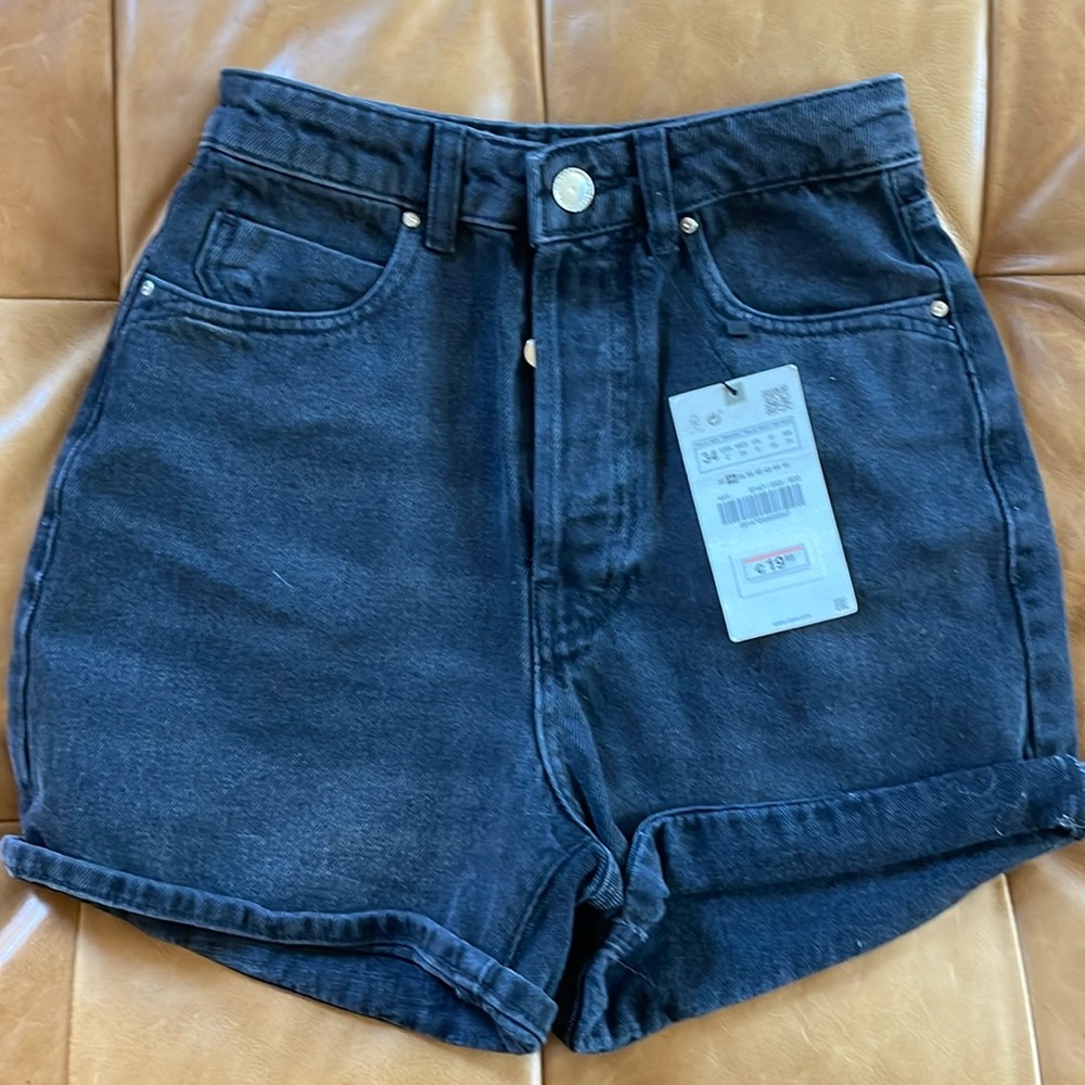 NWT black denim button fly Zara mom shorts